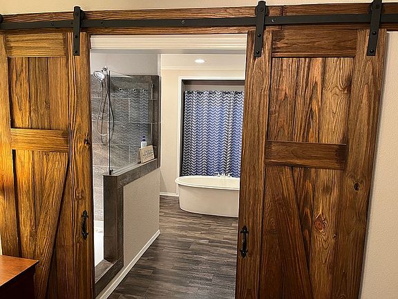 5th image of 12527 Claremont Cir