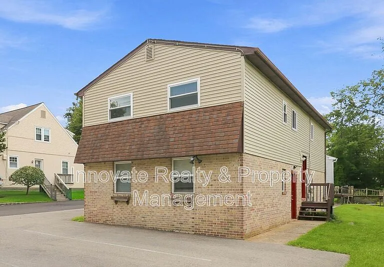 2824 Moreland Rd #2 — Photo 1