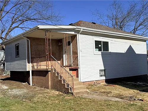 1317 Plum St Photo 1