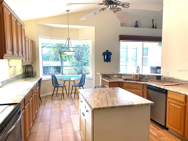 6372 Rookery Cir — Photo 18