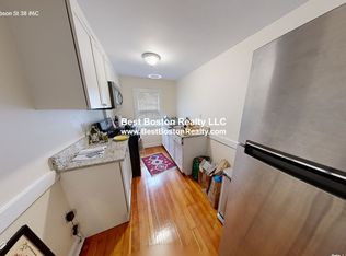 38 Gibson St #6C, Cambridge, MA 02138