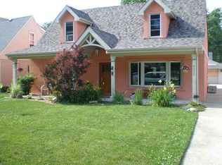 4236 W 100th St, Oak Lawn, IL 60453