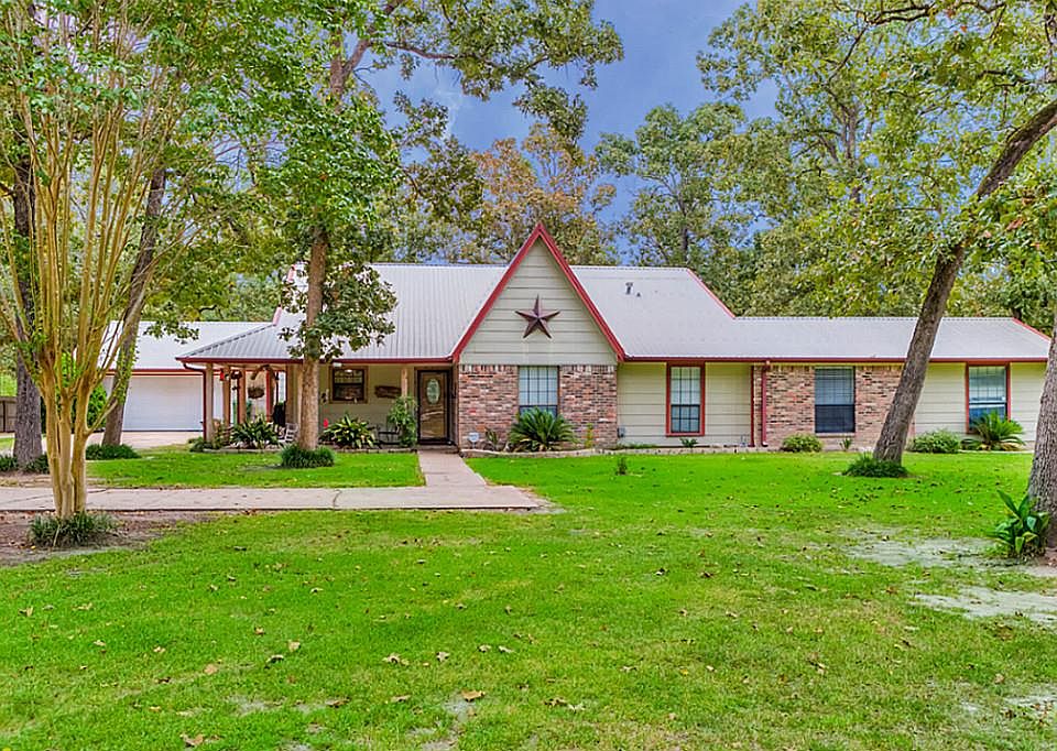 1st image of 27 Dogwood Ln