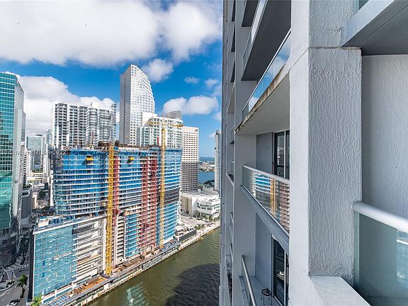 3rd image of 475 Brickell Ave #8