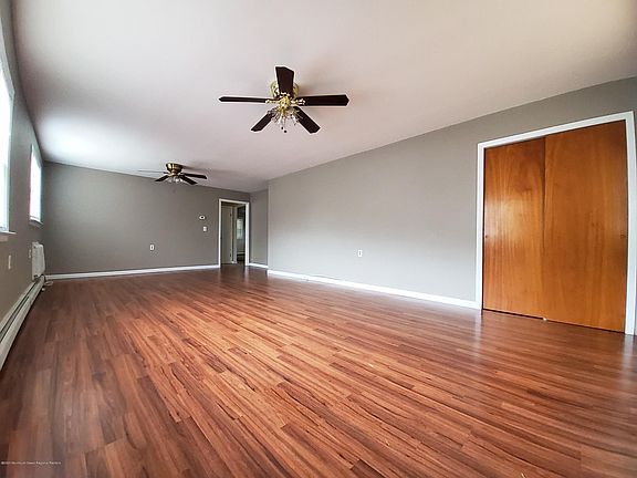 2nd image of 564 Jamaica Blvd