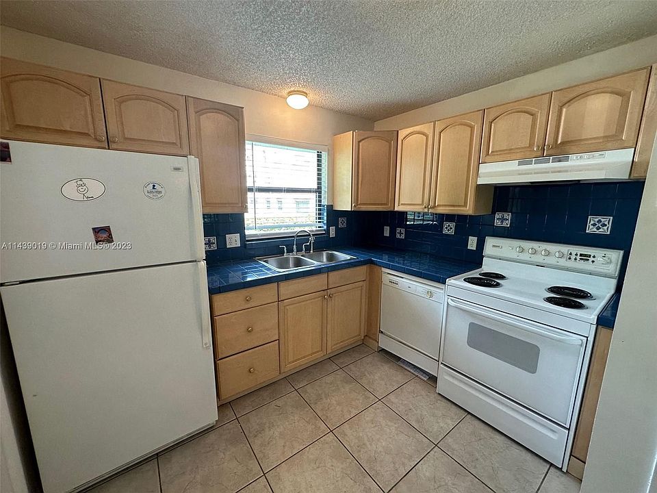 1st image of 1714 NE 5th Ct #1714