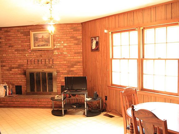 4th image of 186 River Hills Dr