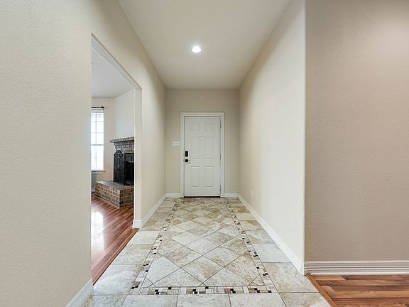 4th image of 109 Haley Dr