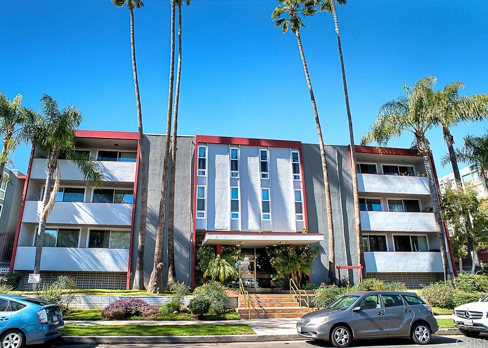 1st image of 4915 Tyrone Ave APT 220