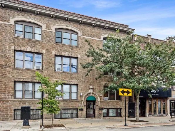 3263 N Broadway St APT 2, Chicago, IL 60657