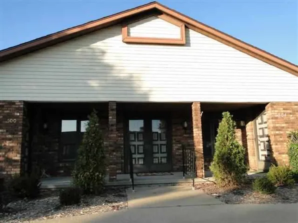 502 James Dr, Macomb, IL 61455