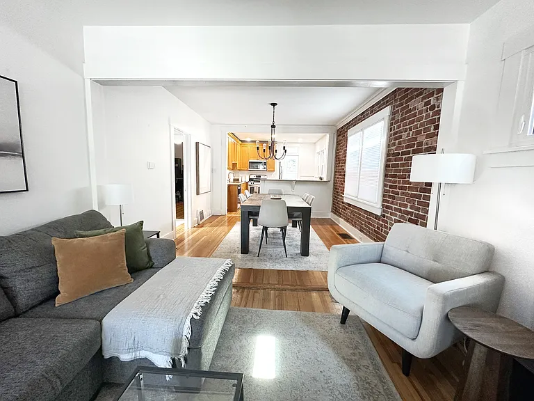 206 S Emerson St — Photo 5