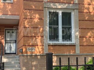3131 S Giles Ave, Chicago, IL 60616