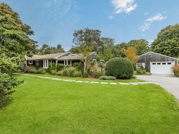 14 Sunset Rd, Sag Harbor, NY 11963