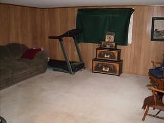 2nd image of 3033 Truax Rd