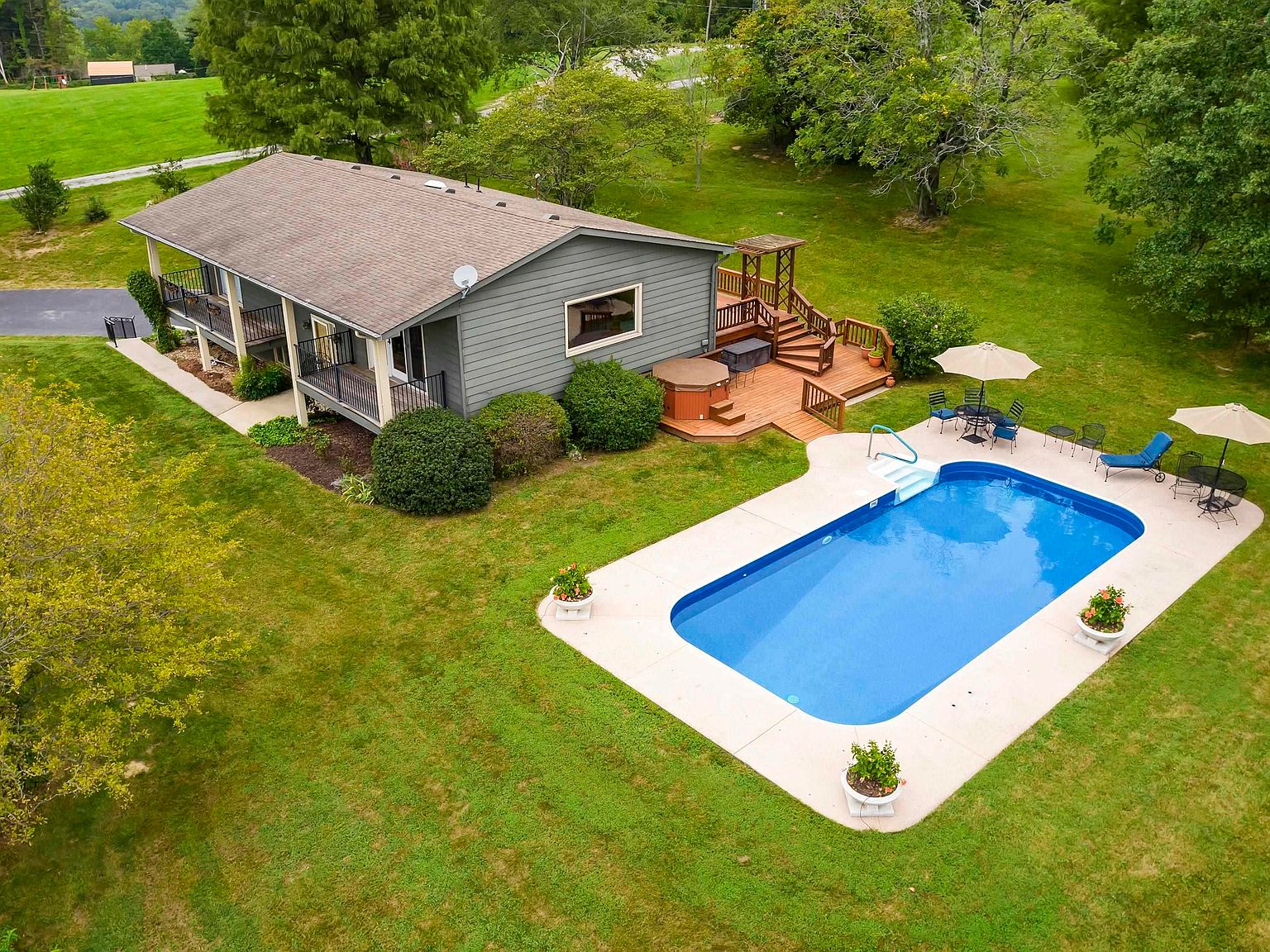 219 Bainbridge St, Cobden, IL 62920 MLS EB450395 Zillow