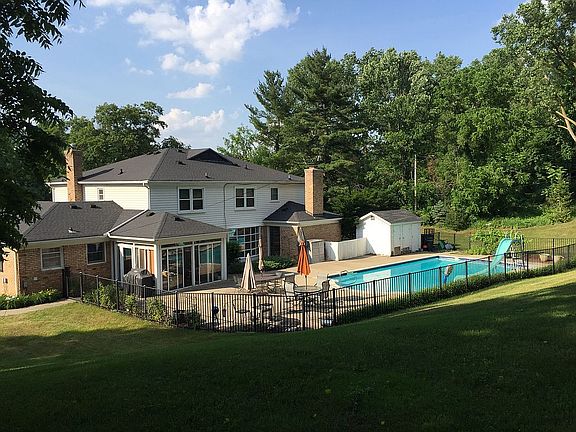 3rd image of 7461 Stony River Ct