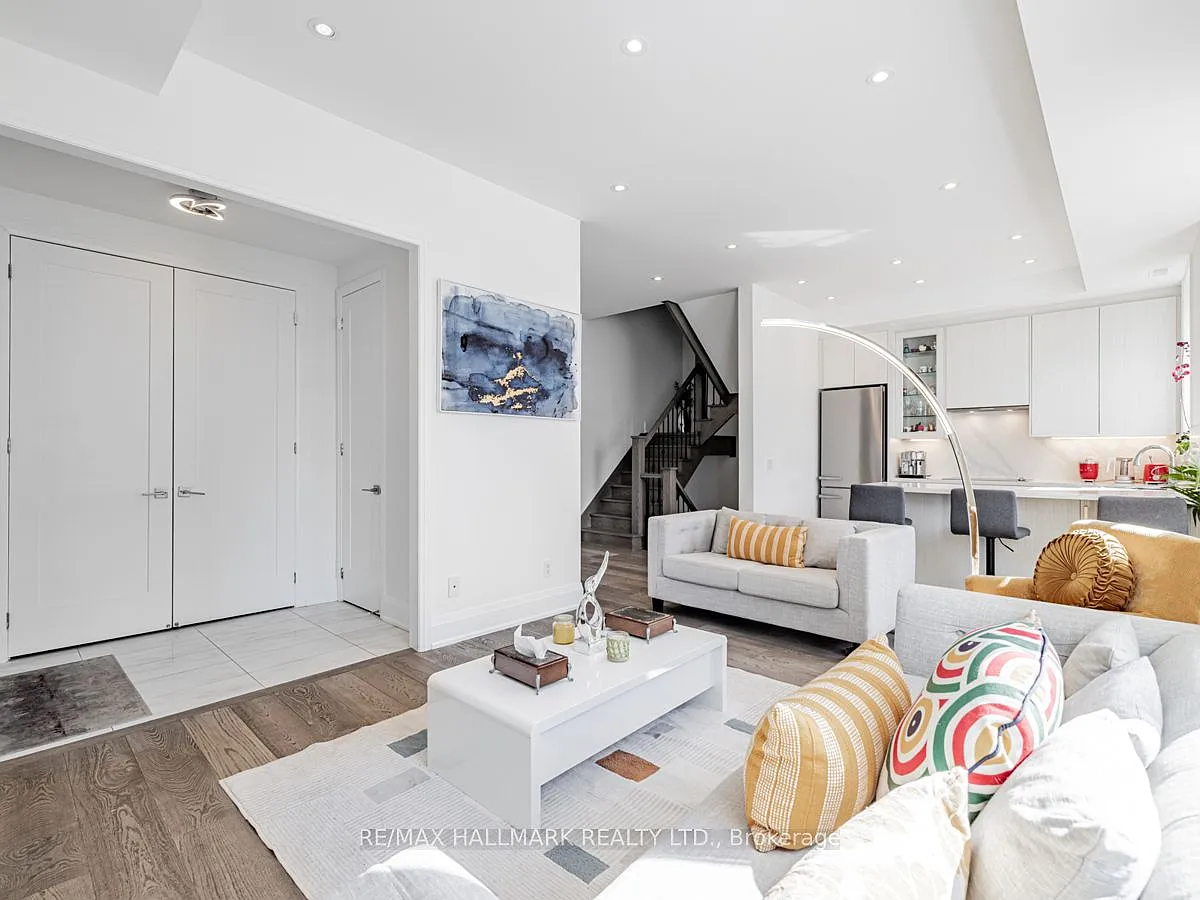 4 bed, $4,690 — Photo 4