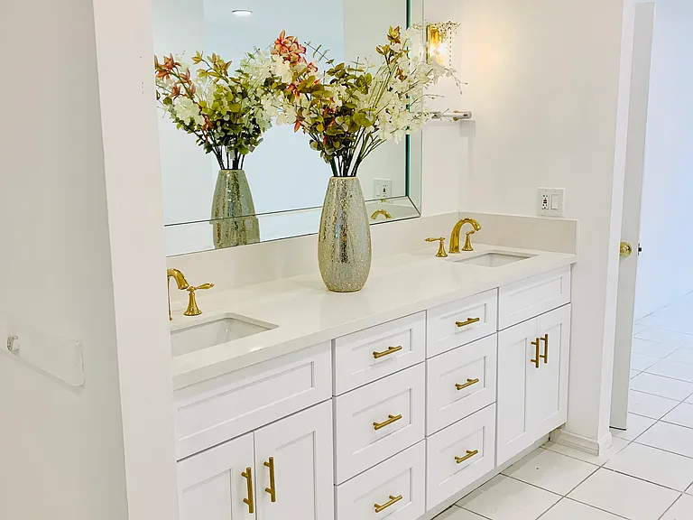 5301 Balboa Blvd #F7 — Photo 14