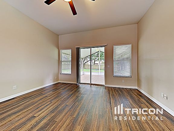 4th image of 23145 Emerson Way