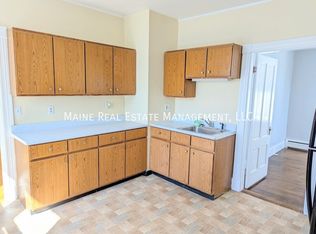 22 E Summer St #2, Bangor, ME 04401
