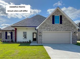 207 Paisley Ln, Bossier City, LA 71111