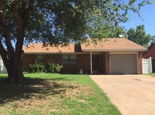 342 Jacob Dr, Lahoma, OK 73754