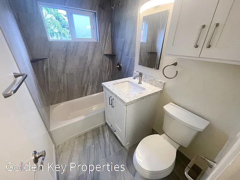 1027 3rd St — Photo 6