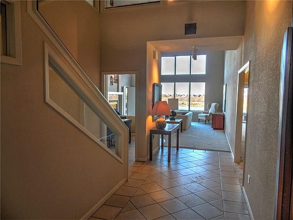 3rd image of 12 Avenue Twenty