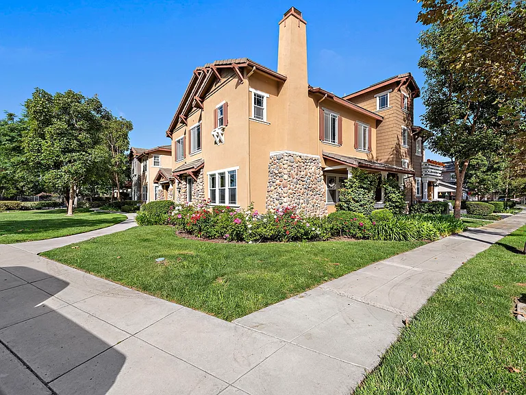 81 Garrison Loop — Photo 18