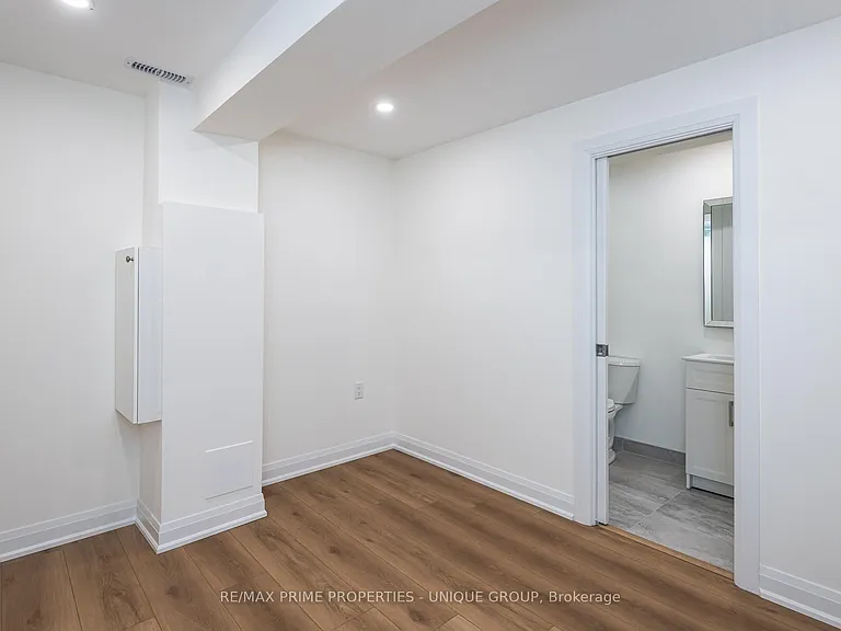 45 Astoria Ave #3 — Photo 9