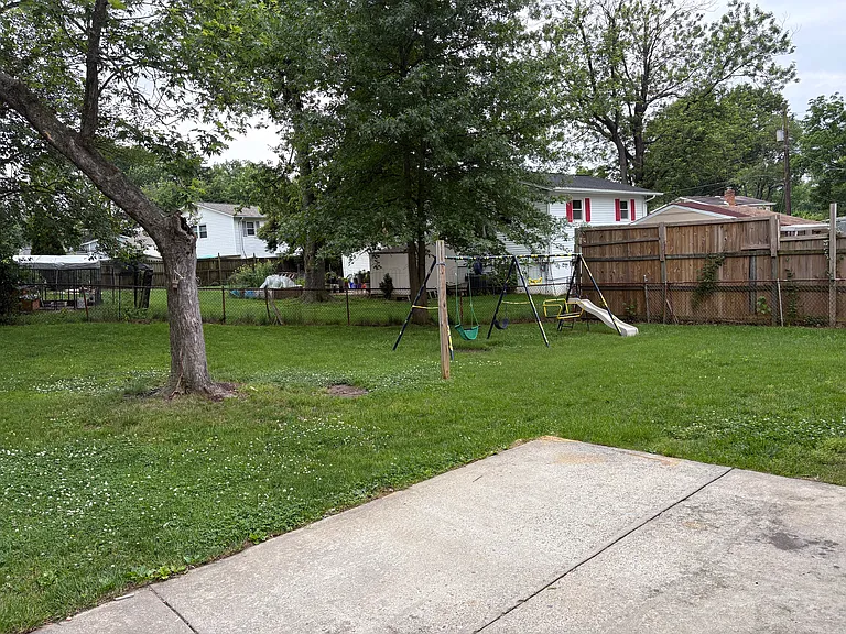 14203 Chelmsford Rd — Photo 17