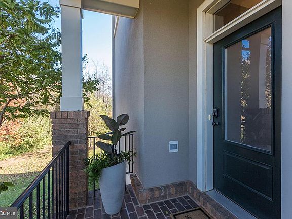 2nd image of 23290 Evening Primrose Sq