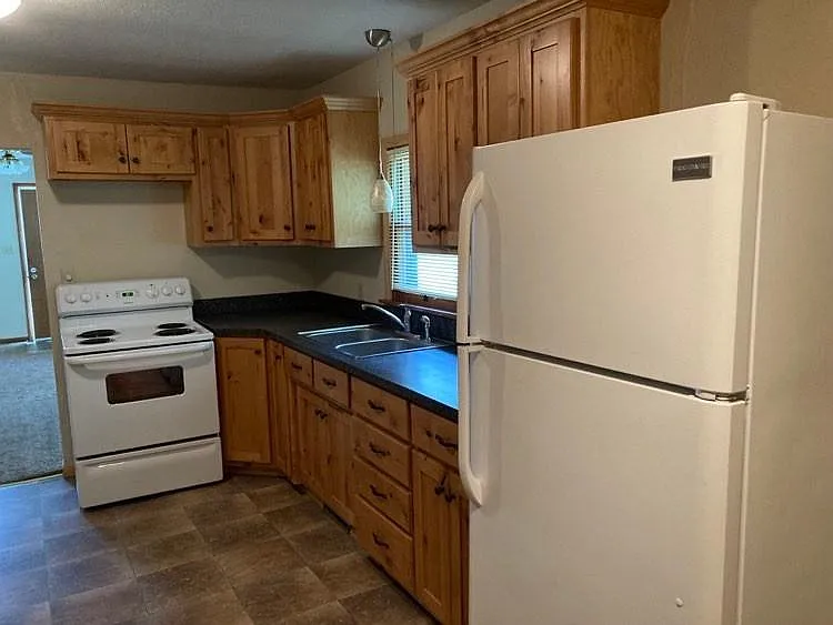 2 bed, 800 sqft, $950 — Photo 4