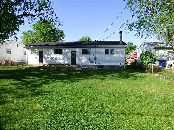 2nd image of 508 Lynn Haven Ln