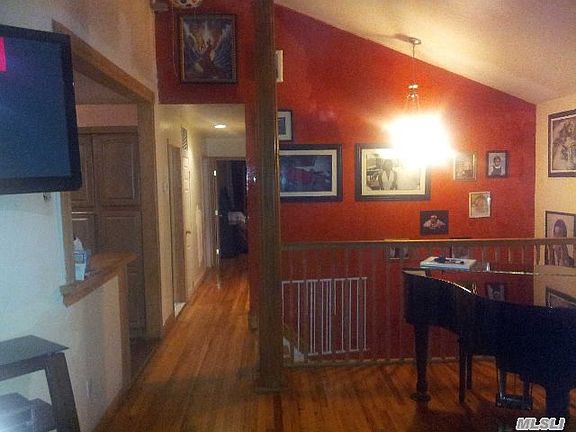 2nd image of 2367 Cornaga Ave