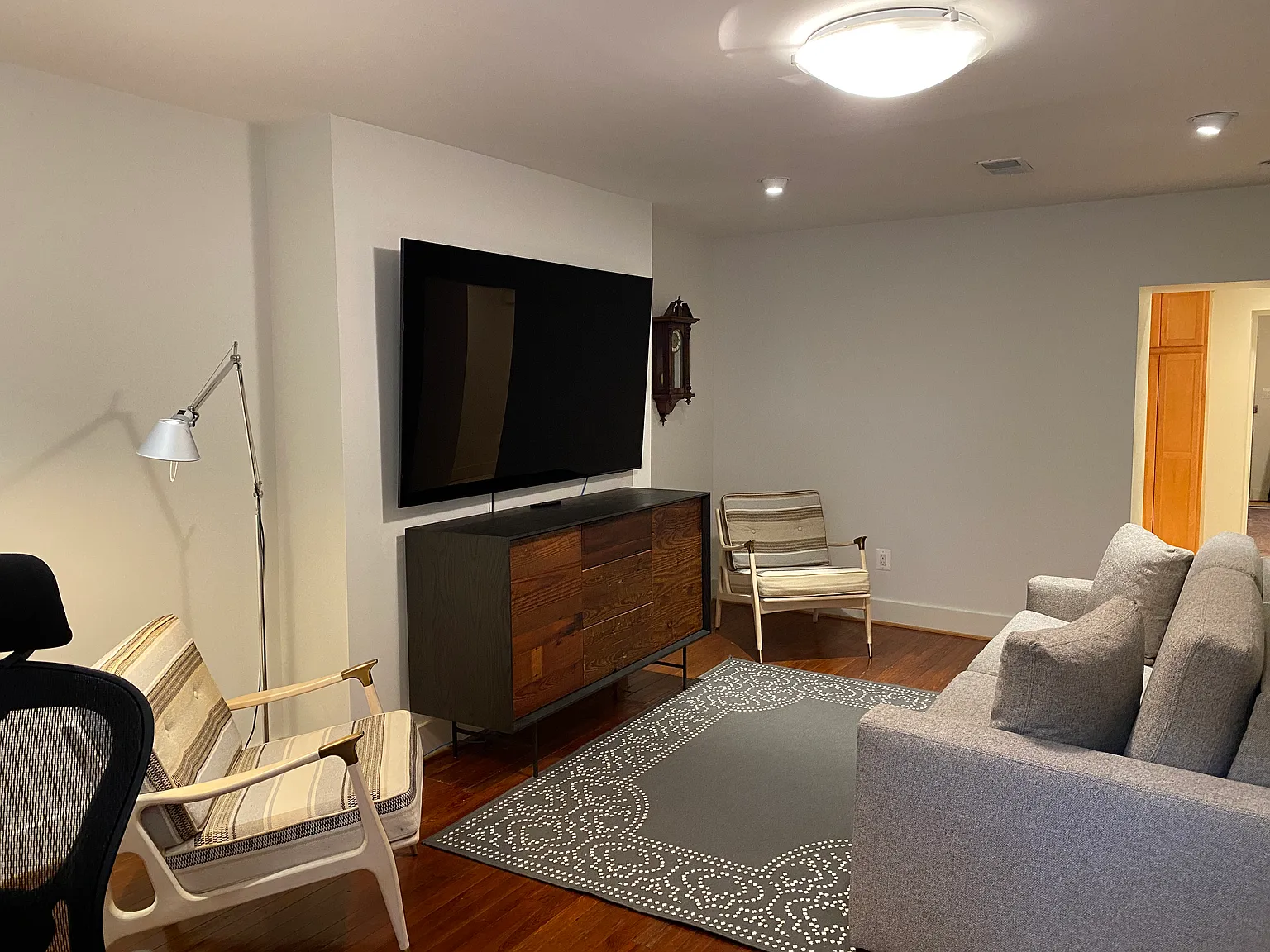 1 bed, 1000 sqft, $3,450 — Photo 3