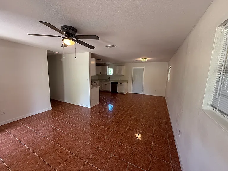 560 Wickford Way — Photo 25