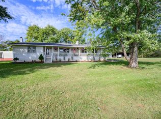 975 W Webb Rd, Eagleville, TN 37060
