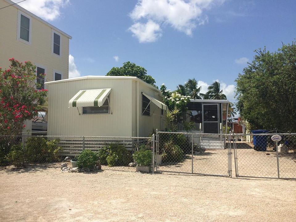 2nd image of 211 Allen Ave