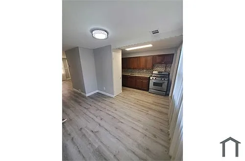 1620 Lyle Ct Photo 1