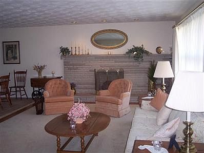 5th image of 126 Beekin Dr