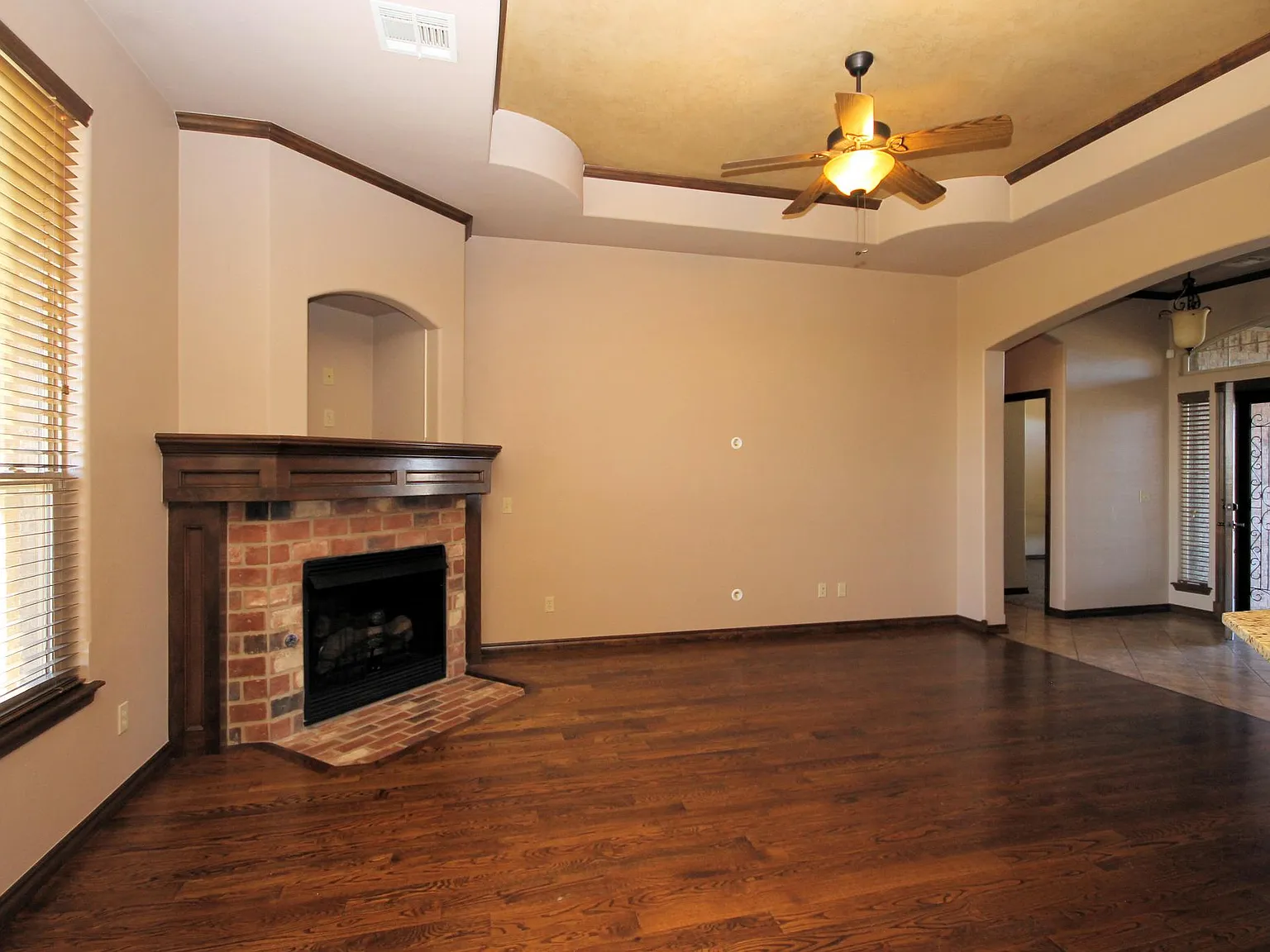 3 bed, 1713 sqft, $1,900 — Photo 3