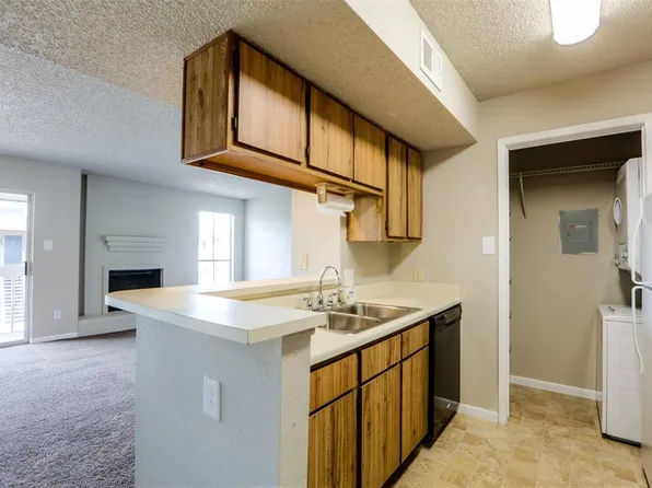 3919 Fairmont Pkwy APT 182, Pasadena, TX 77504