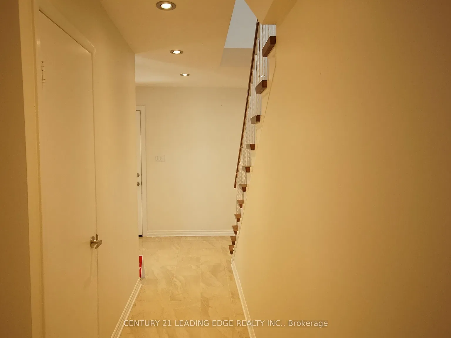 3 bed, $2,600 — Photo 3