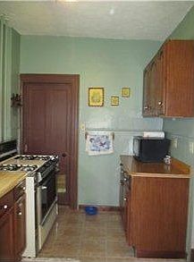 3rd image of 8839 Henya Way