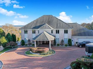 12 Romer Rd, Staten Island, NY 10304