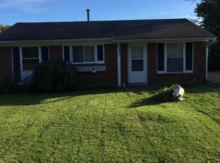 233 Knollwood Cir, Louisville, KY 40229