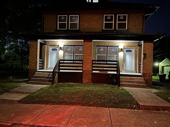 2nd image of 1758 E Mound St #1758