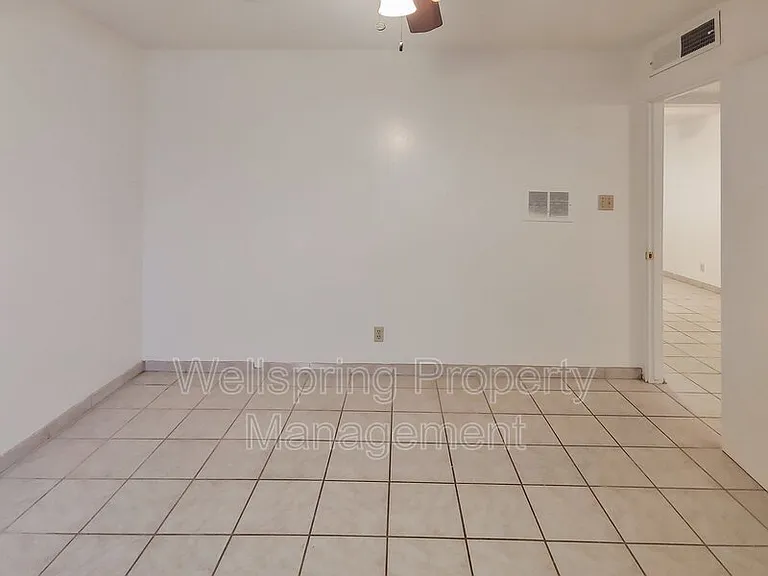 213 Panamint Ave #B — Photo 7